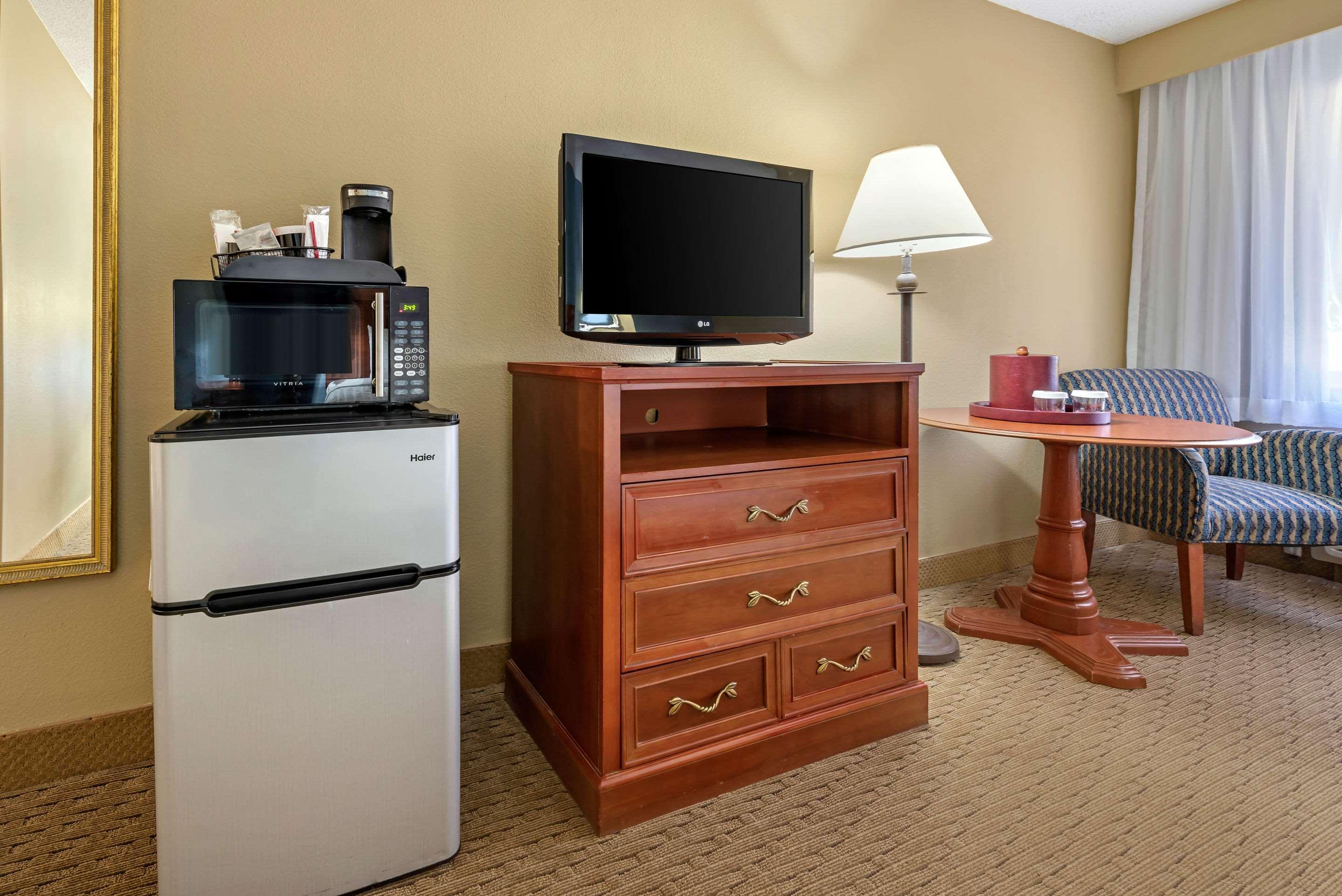 Clarion Hotel Conference Center - North Lexington Eksteriør bilde