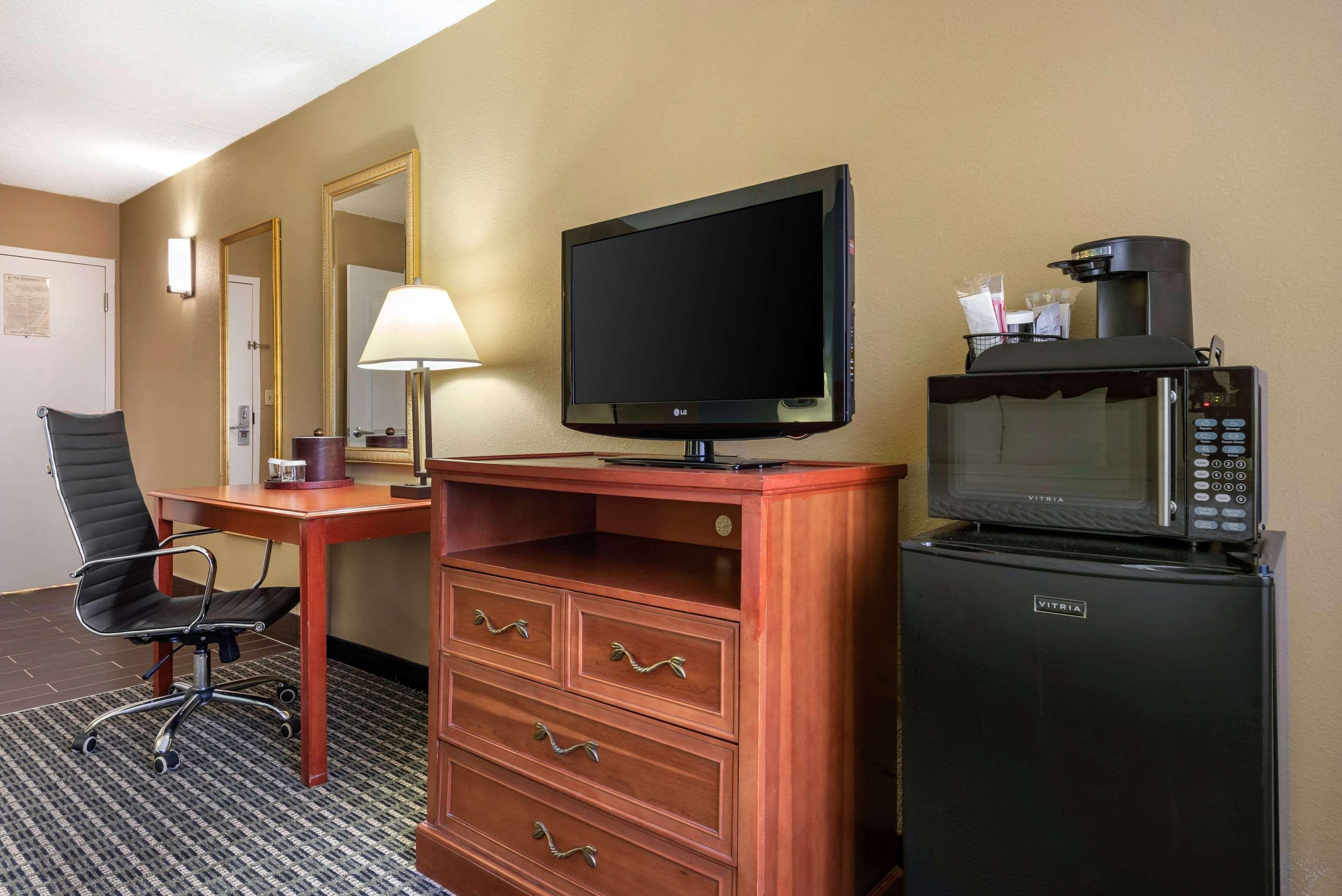 Clarion Hotel Conference Center - North Lexington Eksteriør bilde