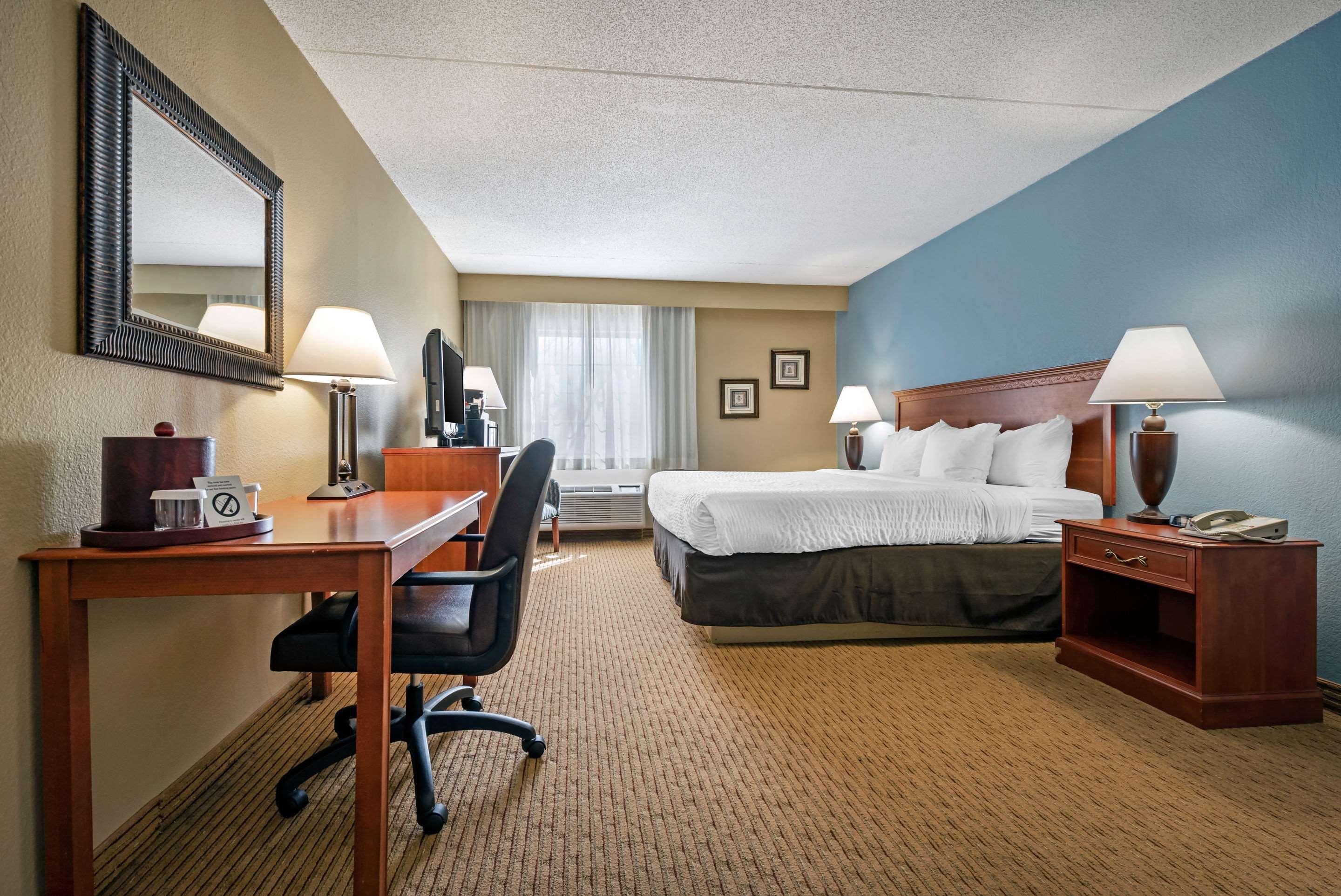 Clarion Hotel Conference Center - North Lexington Eksteriør bilde